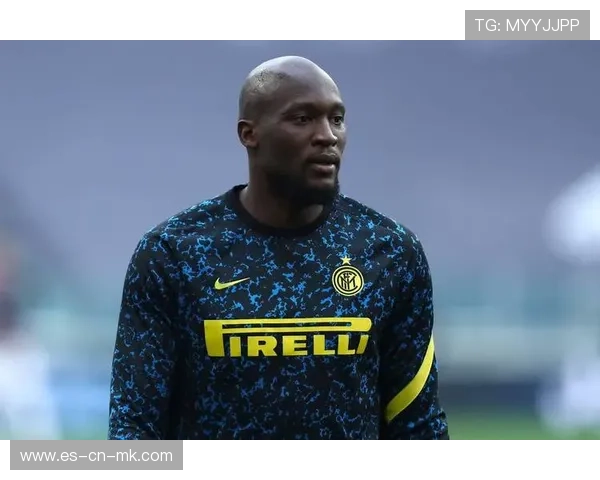 国米卢卡库抢点头槌破门体现强大终结力