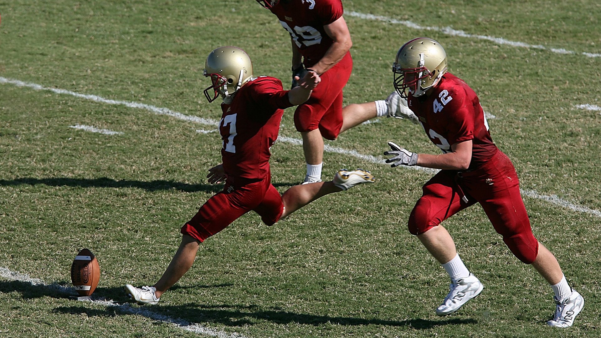 各地足球科普教育走入校园，培养青少年体育意识，全国青少年校园足球教学指南(试行)