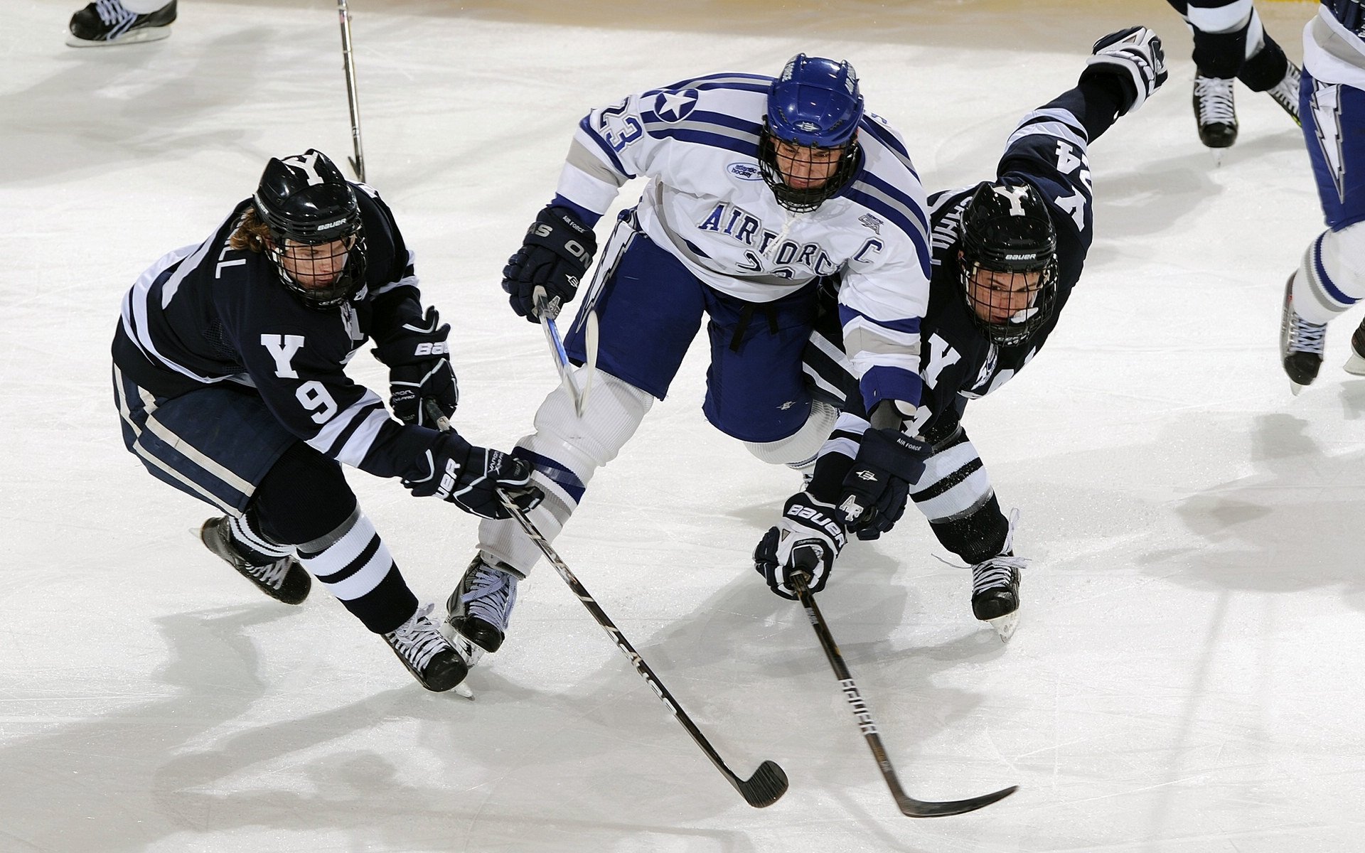 德甲妙招不断：策略多变，精彩不断！