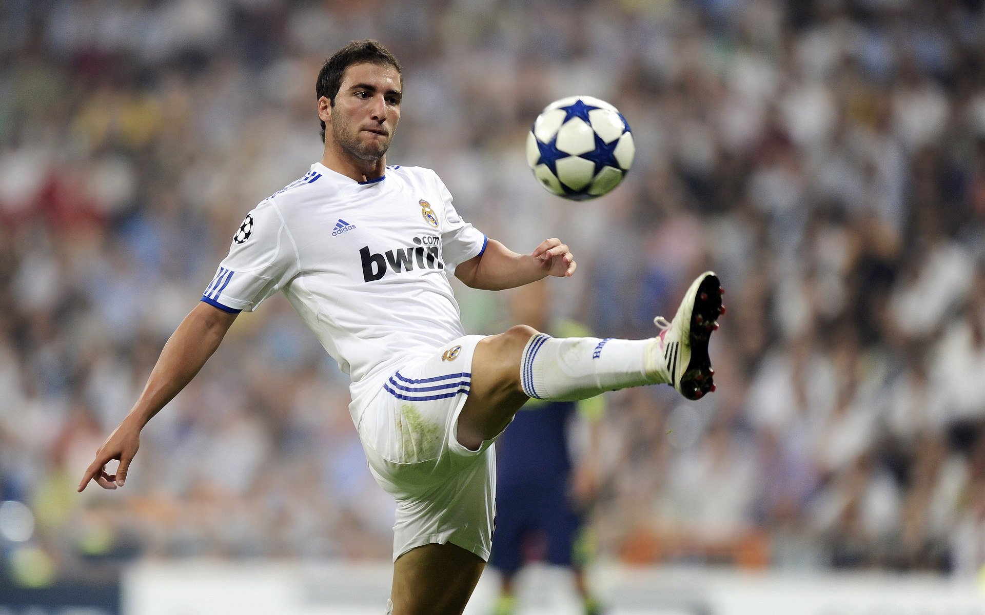 法甲激情四溢：天王球星的神级表现，法甲天才球员